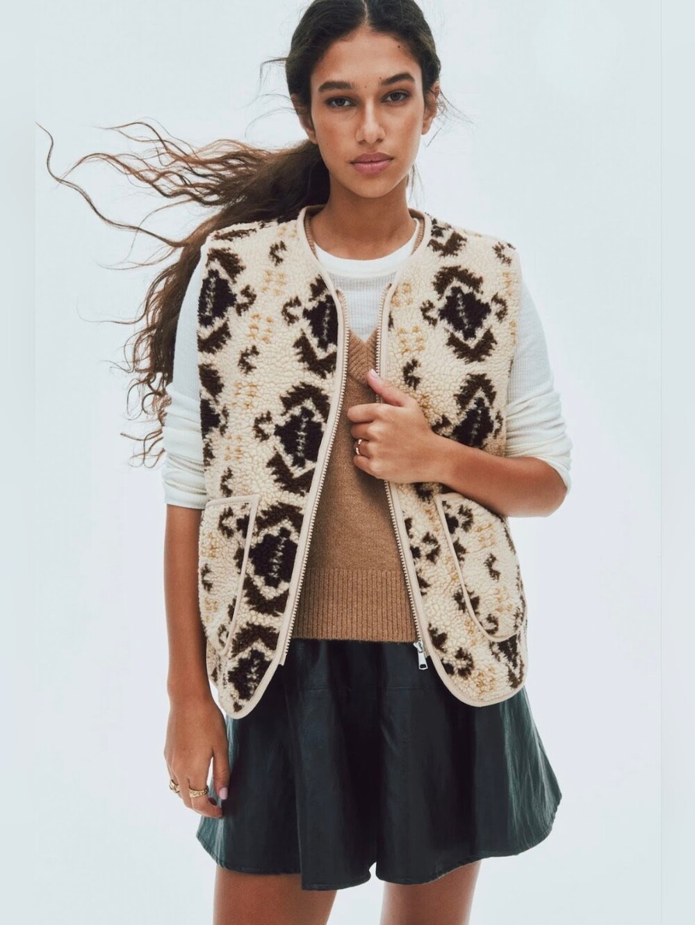 H&M Beige/Patterned Teddy Sherpa Western Boho Vest sz M NWOT